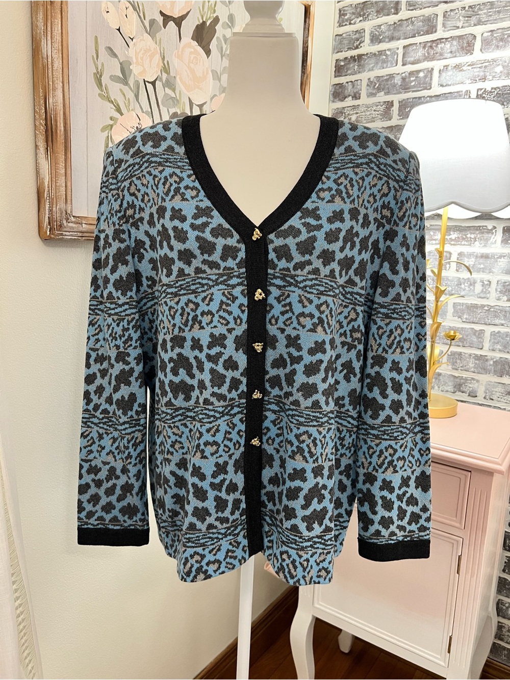 St John Collection Marie Gray Size 14 Blue Black Leopard Print Knit Cardigan